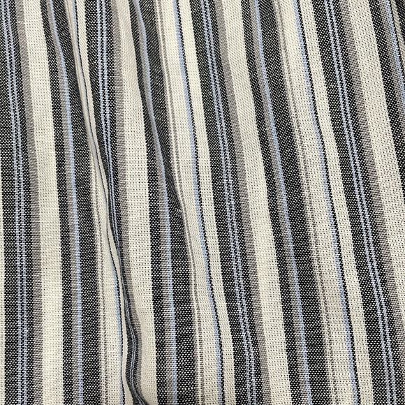 Wide-legged Striped Belted Pants - Picture 2 of 5